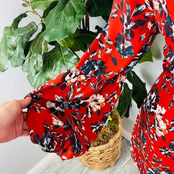 JACK by BB DAKOTA BLUE FLORAL LONG BELL SKEEVE BUTTON DOWN DRESS - Picture 7 of 7